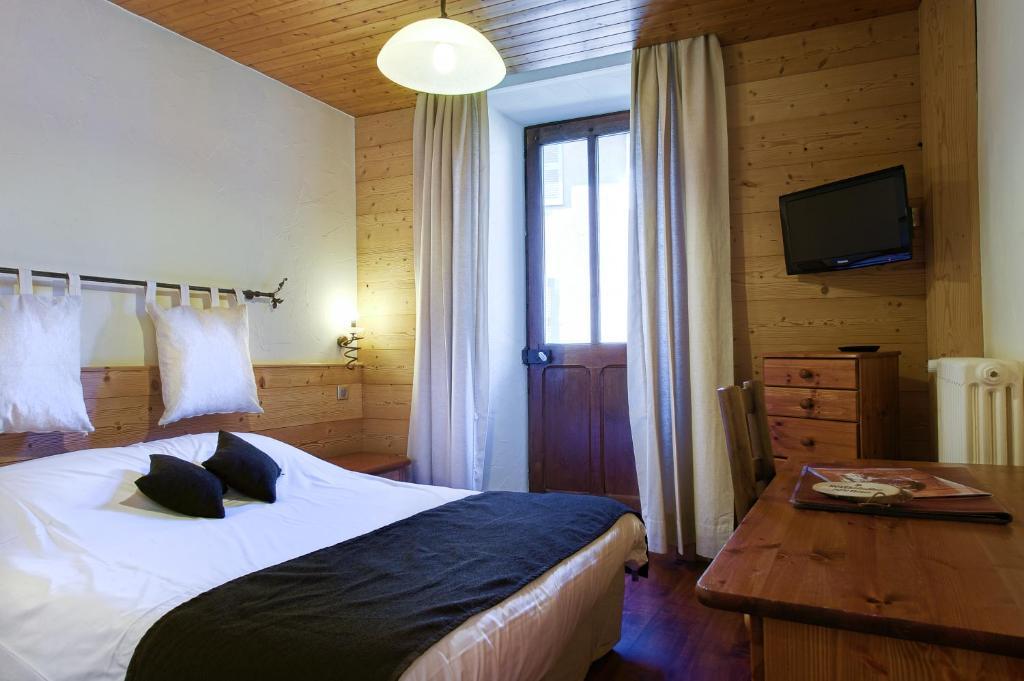 Hotel Du Commerce Thones Bilik gambar